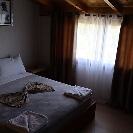 Bujtina Anlu Hotell Nepravishte Exteriör bild