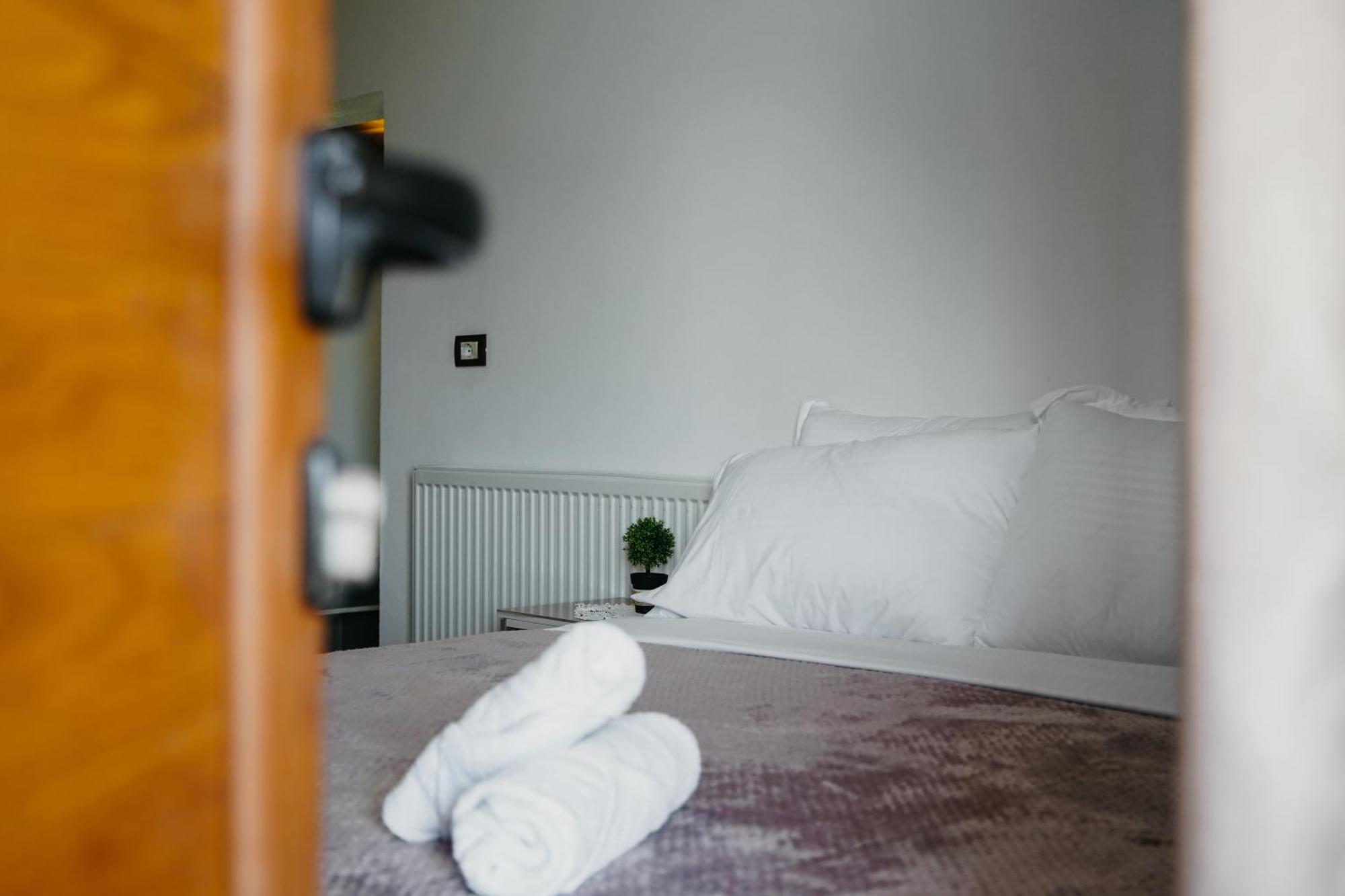 Bujtina Anlu Hotell Nepravishte Exteriör bild