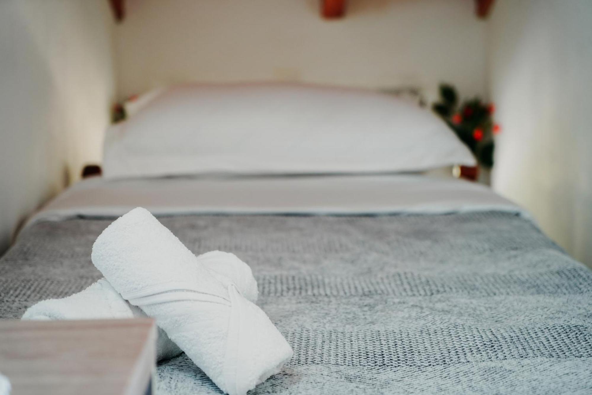 Bujtina Anlu Hotell Nepravishte Exteriör bild