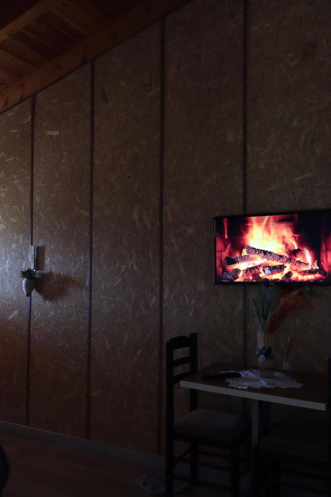 Bujtina Anlu Hotell Nepravishte Exteriör bild