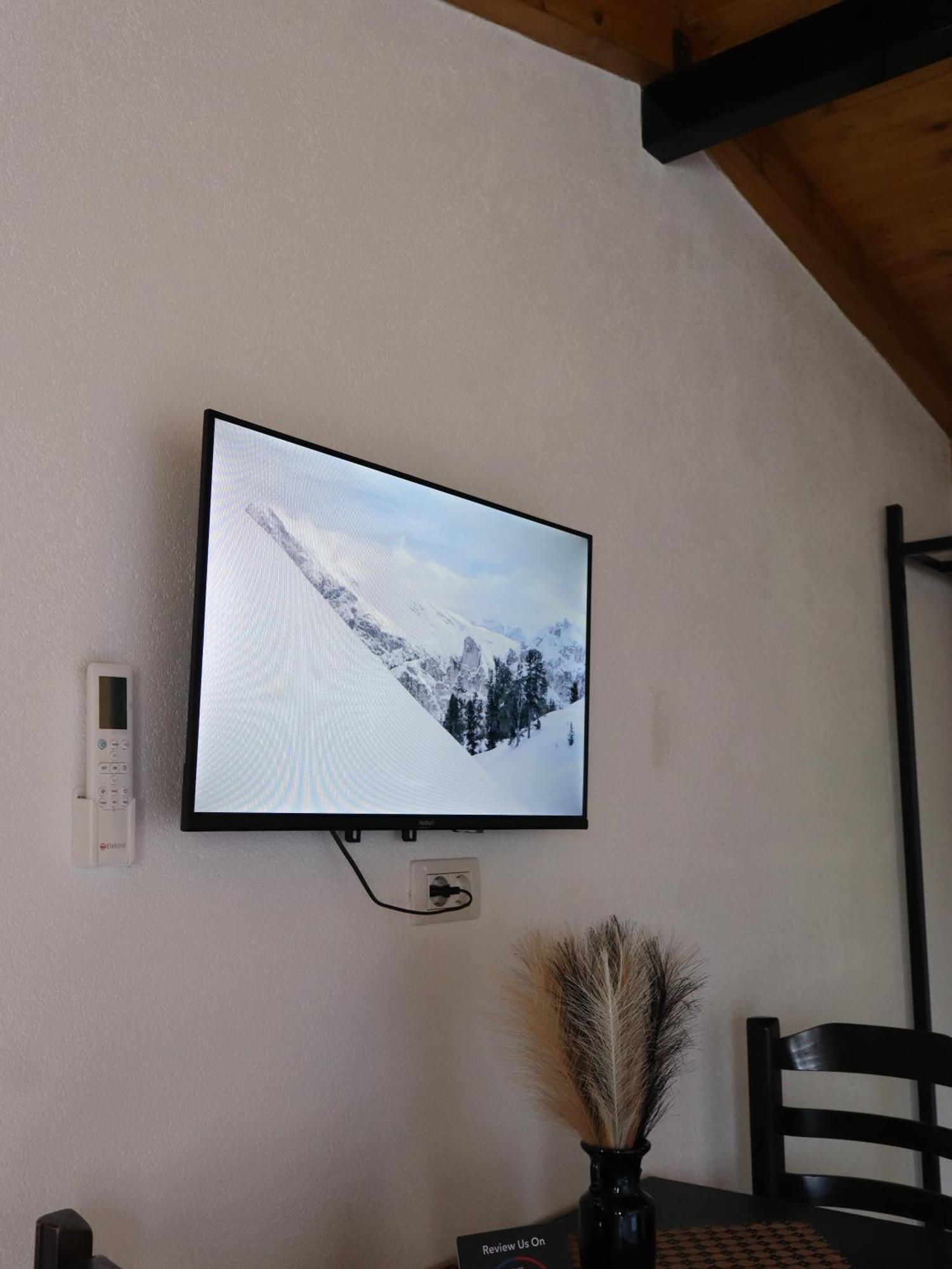 Bujtina Anlu Hotell Nepravishte Exteriör bild