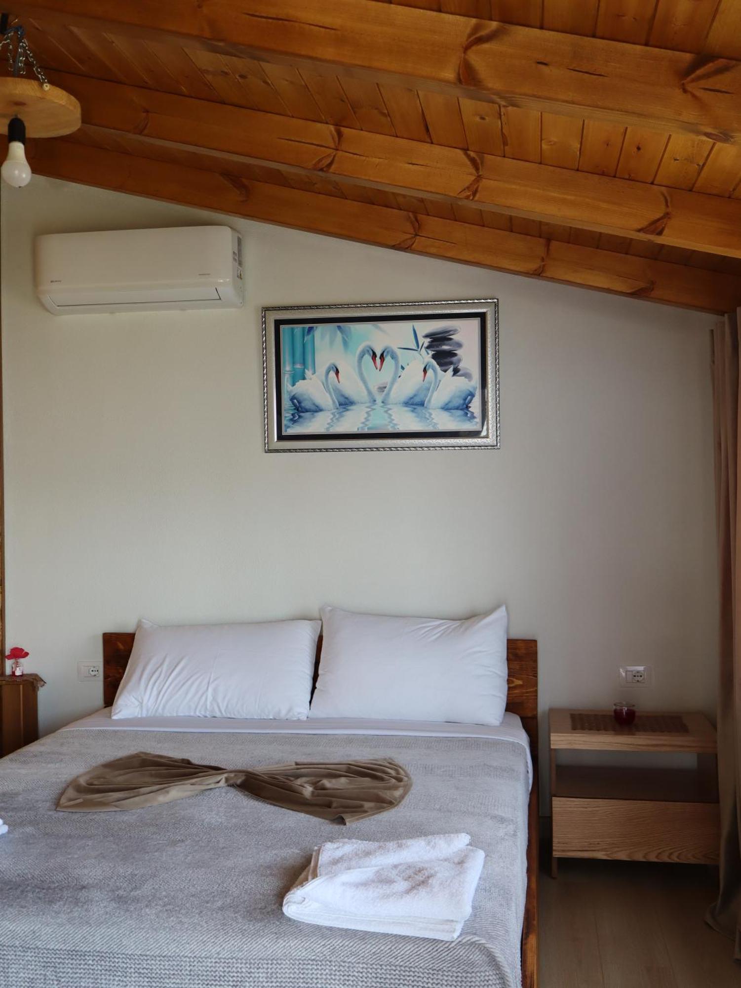 Bujtina Anlu Hotell Nepravishte Exteriör bild